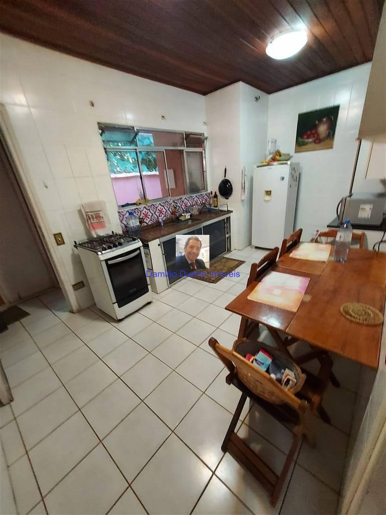 Casa à venda com 3 quartos, 190m² - Foto 13