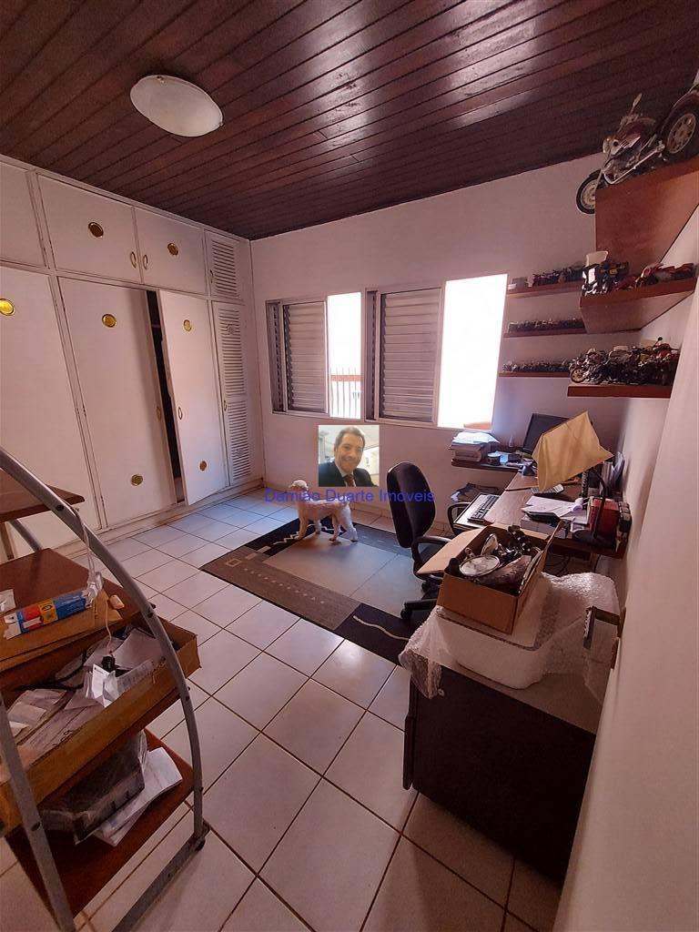 Casa à venda com 3 quartos, 190m² - Foto 24