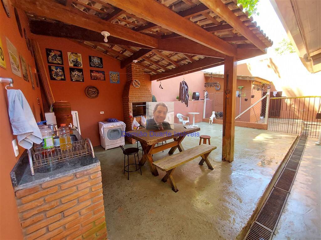 Casa à venda com 3 quartos, 190m² - Foto 31