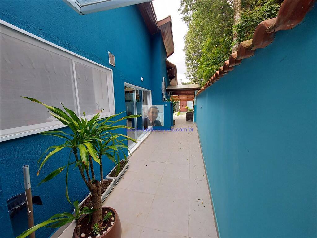 Casa à venda com 3 quartos, 335m² - Foto 35