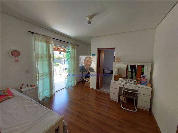 Casa à venda com 3 quartos, 260m² - Foto 26