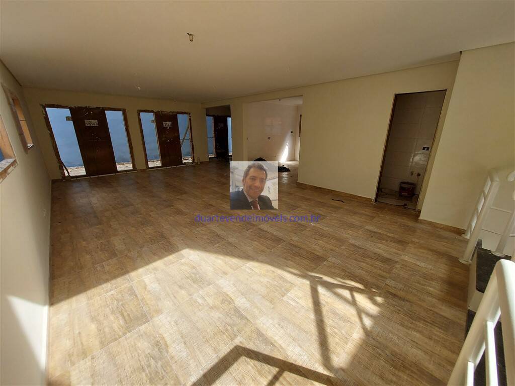 Casa à venda e aluguel com 3 quartos, 260m² - Foto 5