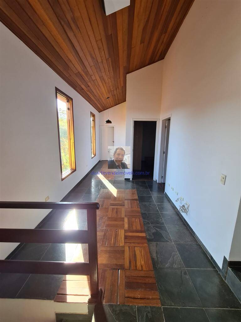 Casa à venda e aluguel com 3 quartos, 289m² - Foto 11