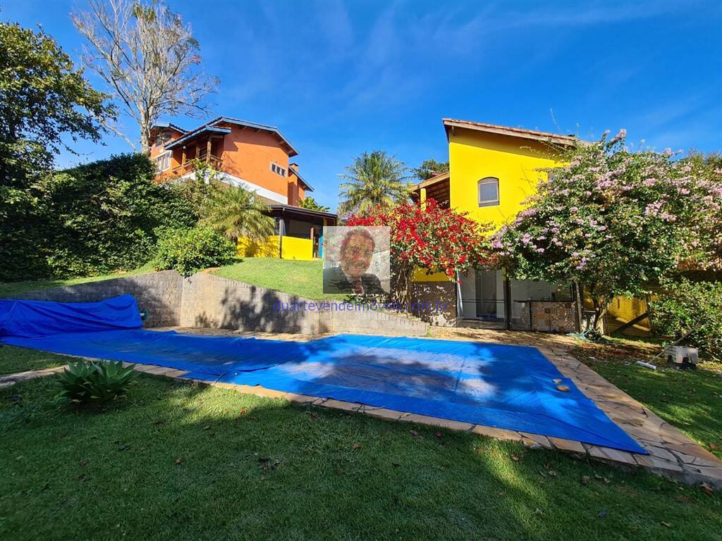 Casa à venda e aluguel com 3 quartos, 289m² - Foto 3