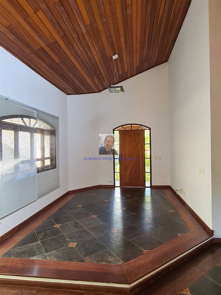 Casa à venda e aluguel com 3 quartos, 289m² - Foto 31