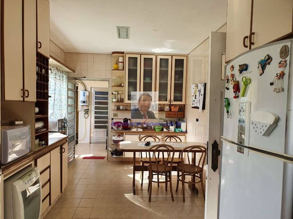 Casa à venda com 3 quartos, 320m² - Foto 17