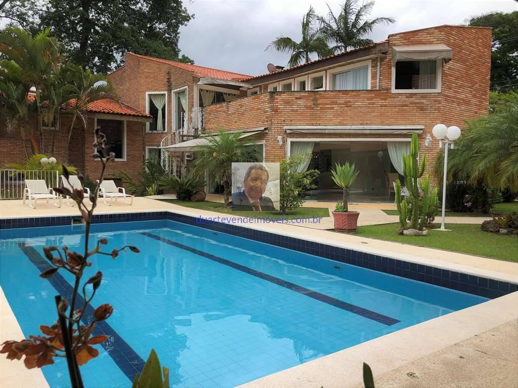 Casa à venda com 4 quartos, 800m² - Foto 1