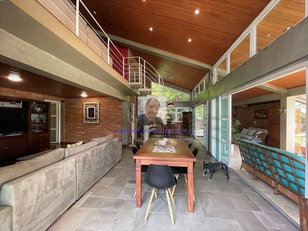 Casa à venda com 3 quartos, 313m² - Foto 8