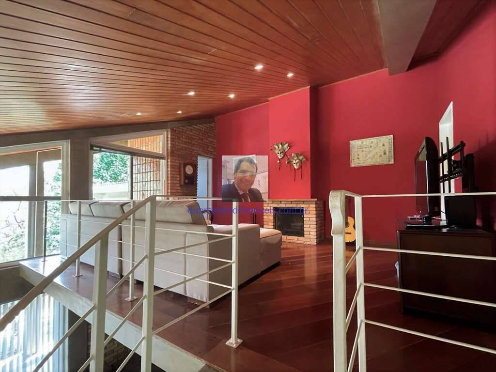 Casa à venda com 3 quartos, 313m² - Foto 13