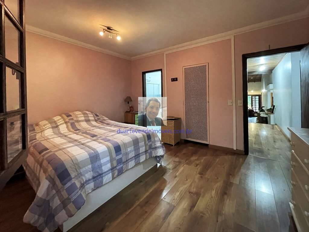 Casa à venda com 4 quartos, 220m² - Foto 30