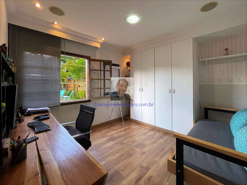 Casa à venda com 4 quartos, 220m² - Foto 33