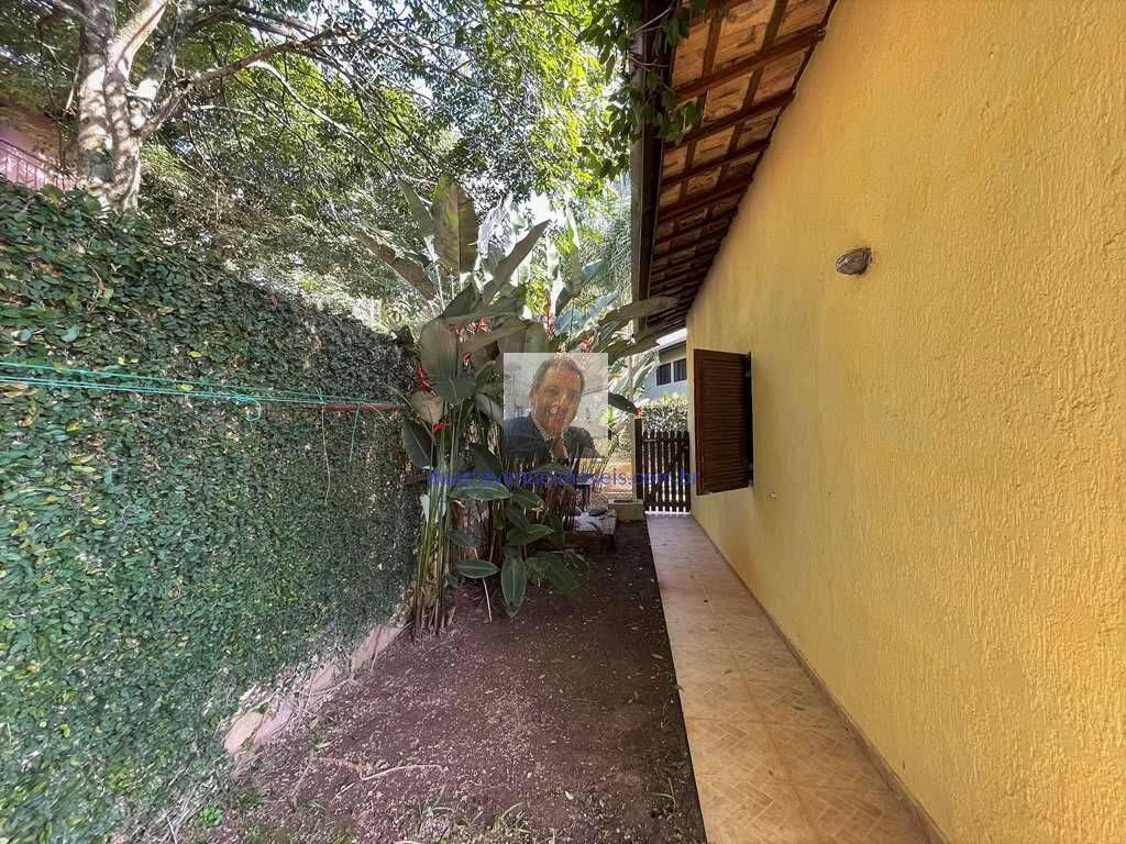 Casa à venda com 4 quartos, 220m² - Foto 40