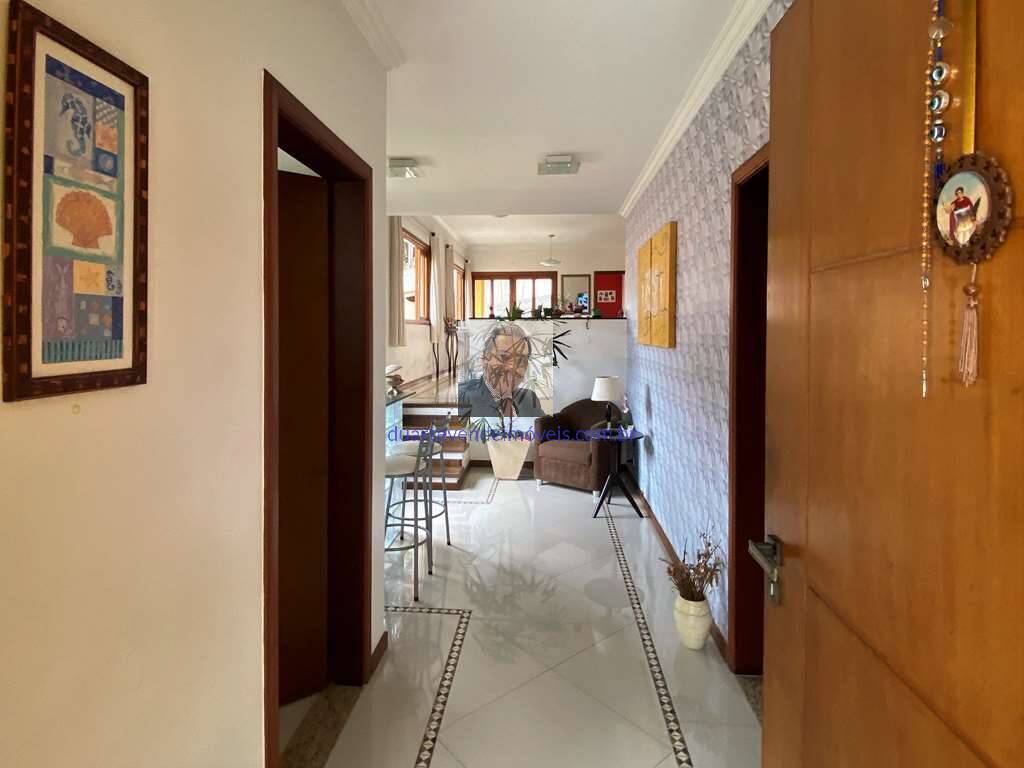 Casa à venda com 3 quartos, 361m² - Foto 4