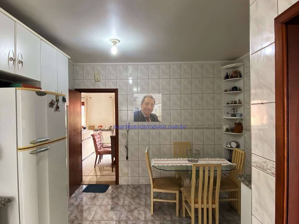 Casa à venda com 3 quartos, 361m² - Foto 13