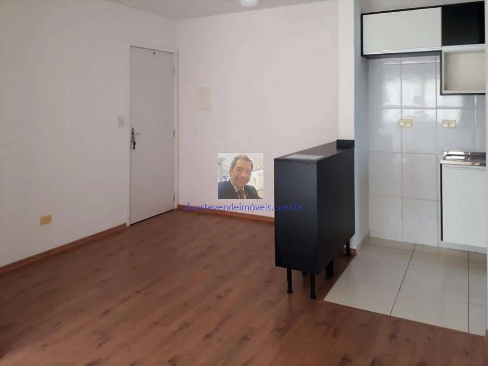 Apartamento à venda com 3 quartos, 60m² - Foto 2