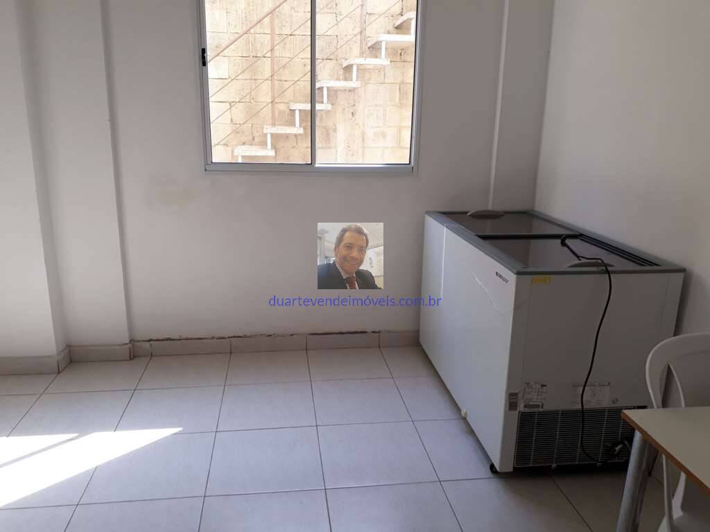 Apartamento à venda com 3 quartos, 60m² - Foto 17