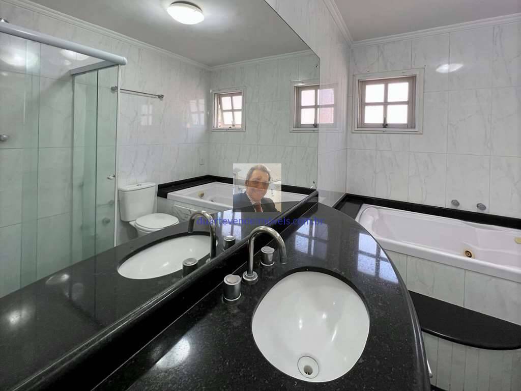 Casa à venda com 4 quartos, 360m² - Foto 52