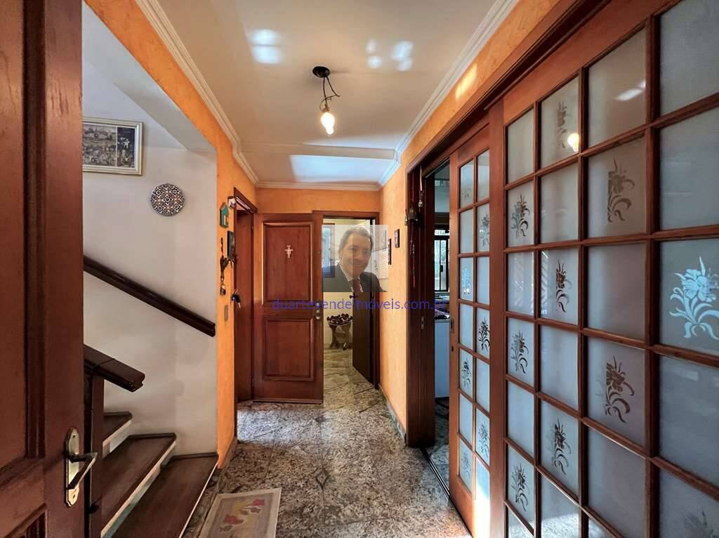 Casa à venda com 4 quartos, 282m² - Foto 10