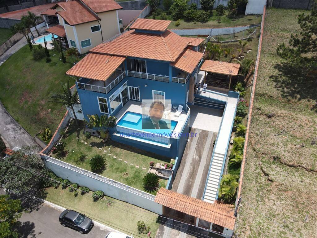 Casa à venda com 3 quartos, 320m² - Foto 57