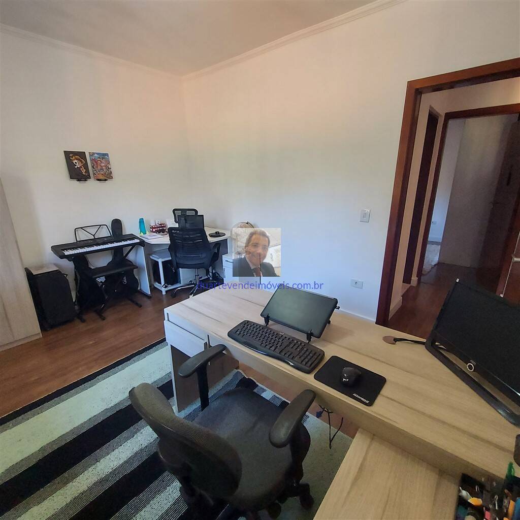 Casa à venda com 4 quartos, 268m² - Foto 19