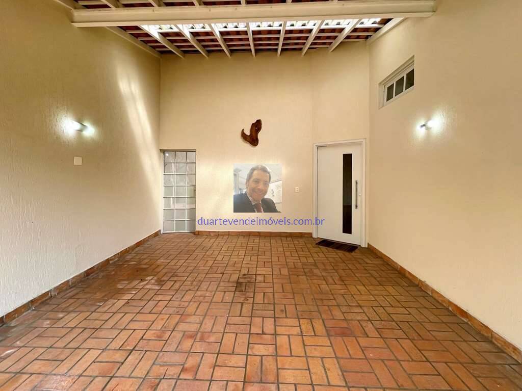 Casa à venda com 4 quartos, 440m² - Foto 12