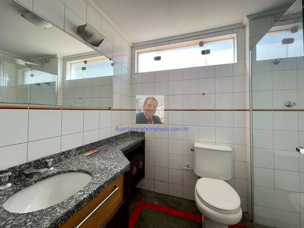 Casa à venda com 4 quartos, 440m² - Foto 47