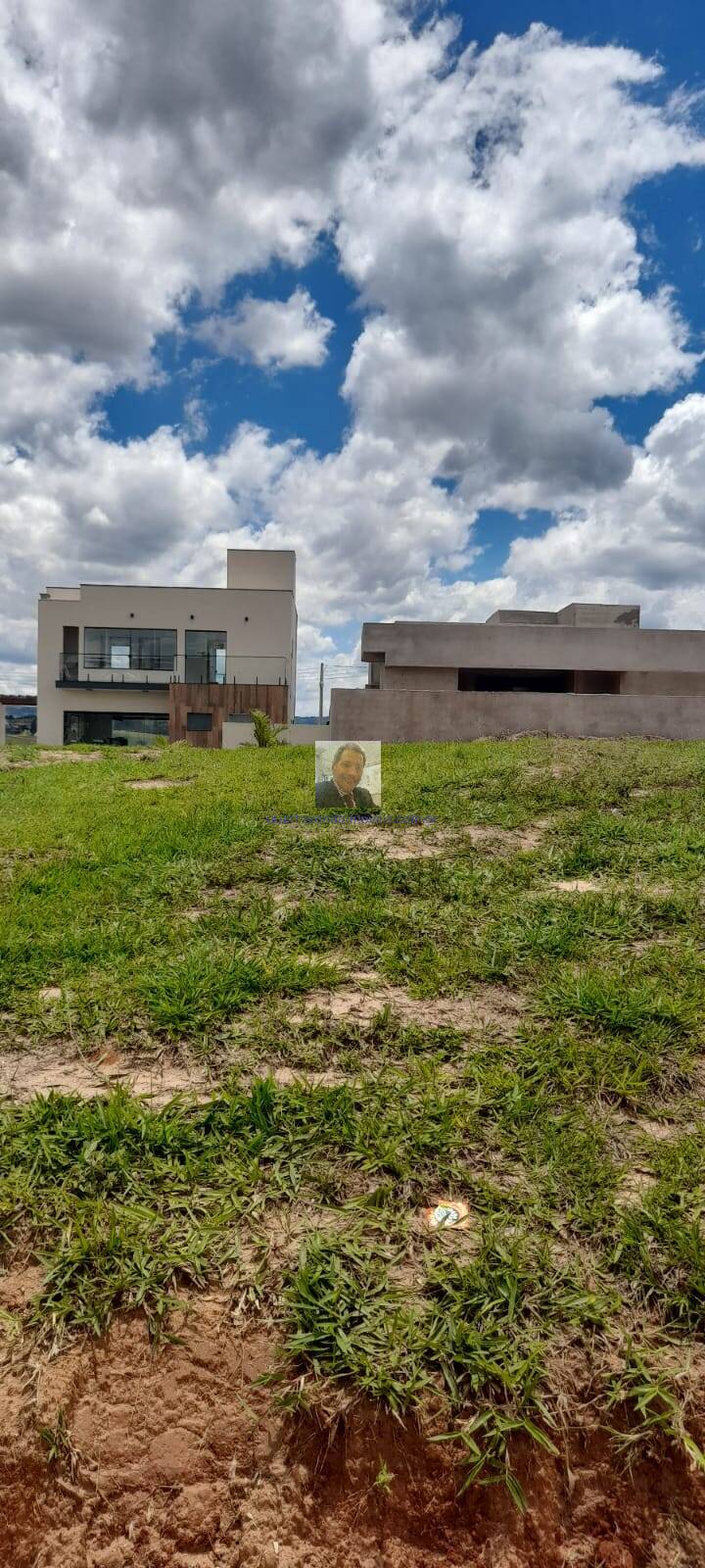 Terreno à venda, 450m² - Foto 1