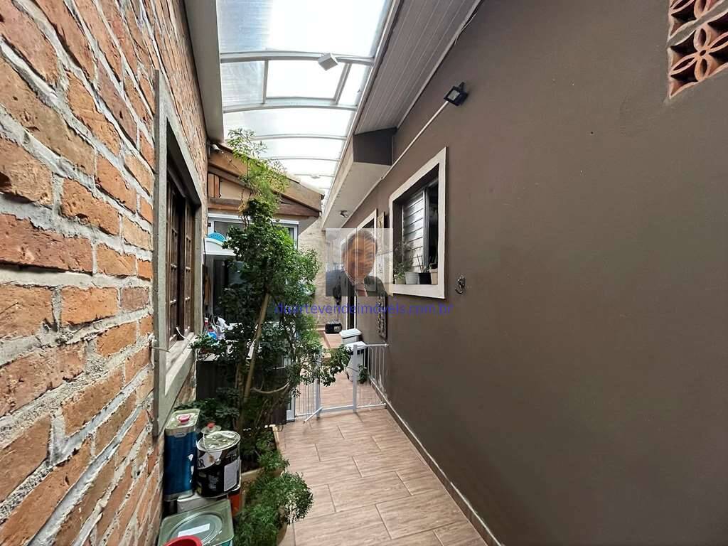 Casa à venda com 3 quartos, 180m² - Foto 33