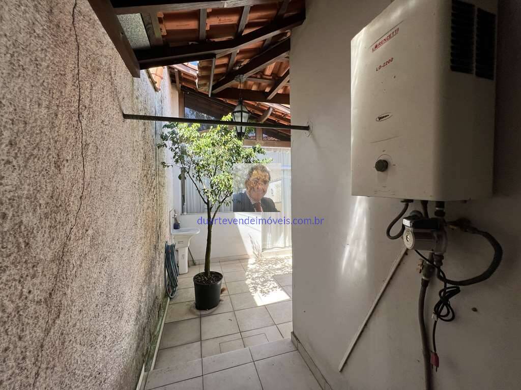 Casa à venda com 4 quartos, 247m² - Foto 22