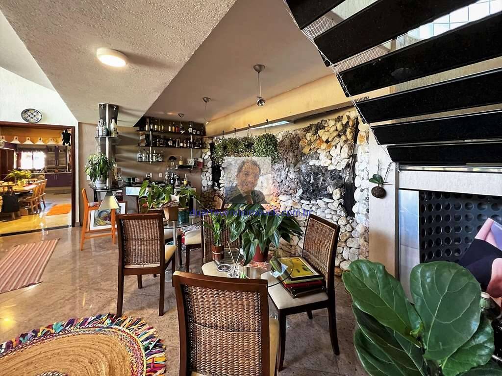 Casa à venda com 5 quartos, 1333m² - Foto 18