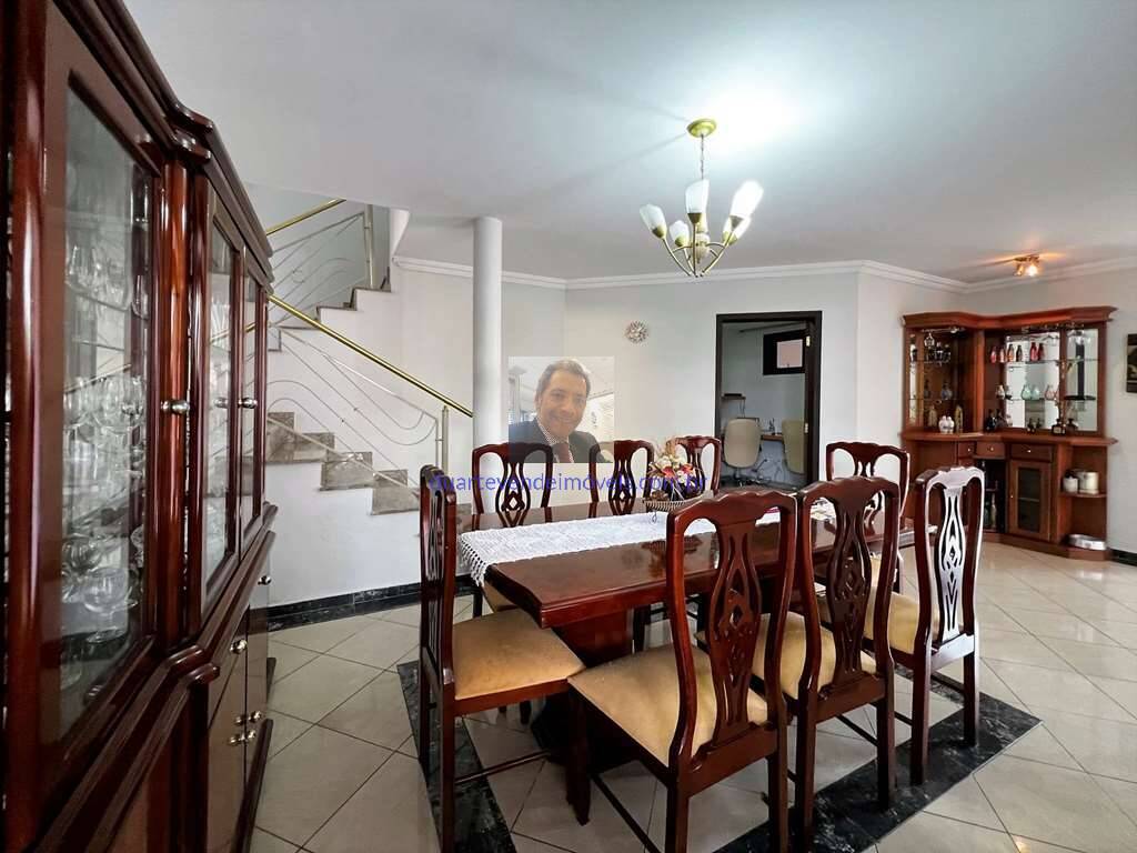 Casa à venda com 4 quartos, 360m² - Foto 15