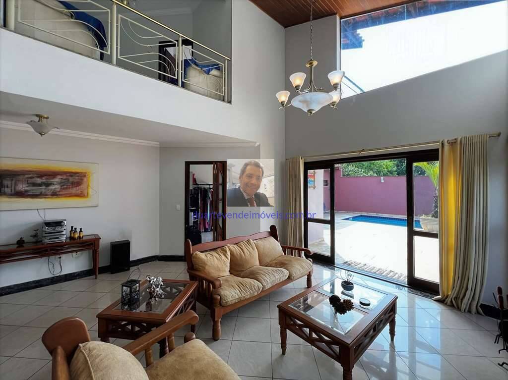 Casa à venda com 4 quartos, 360m² - Foto 17