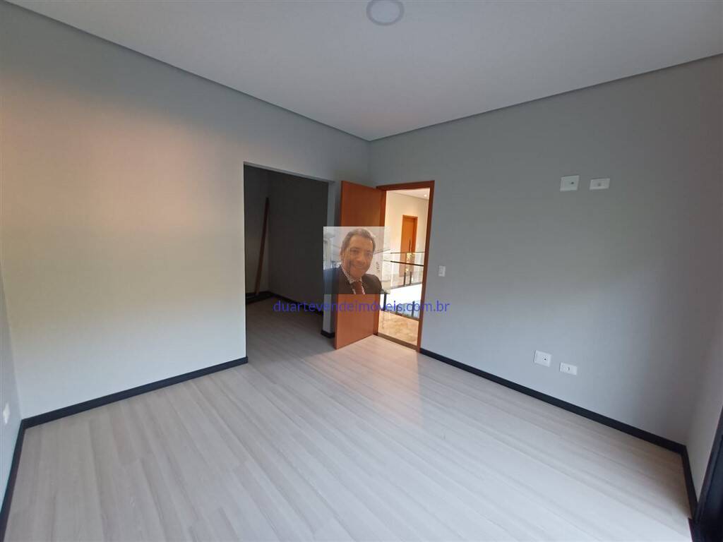 Casa à venda com 3 quartos, 129m² - Foto 12