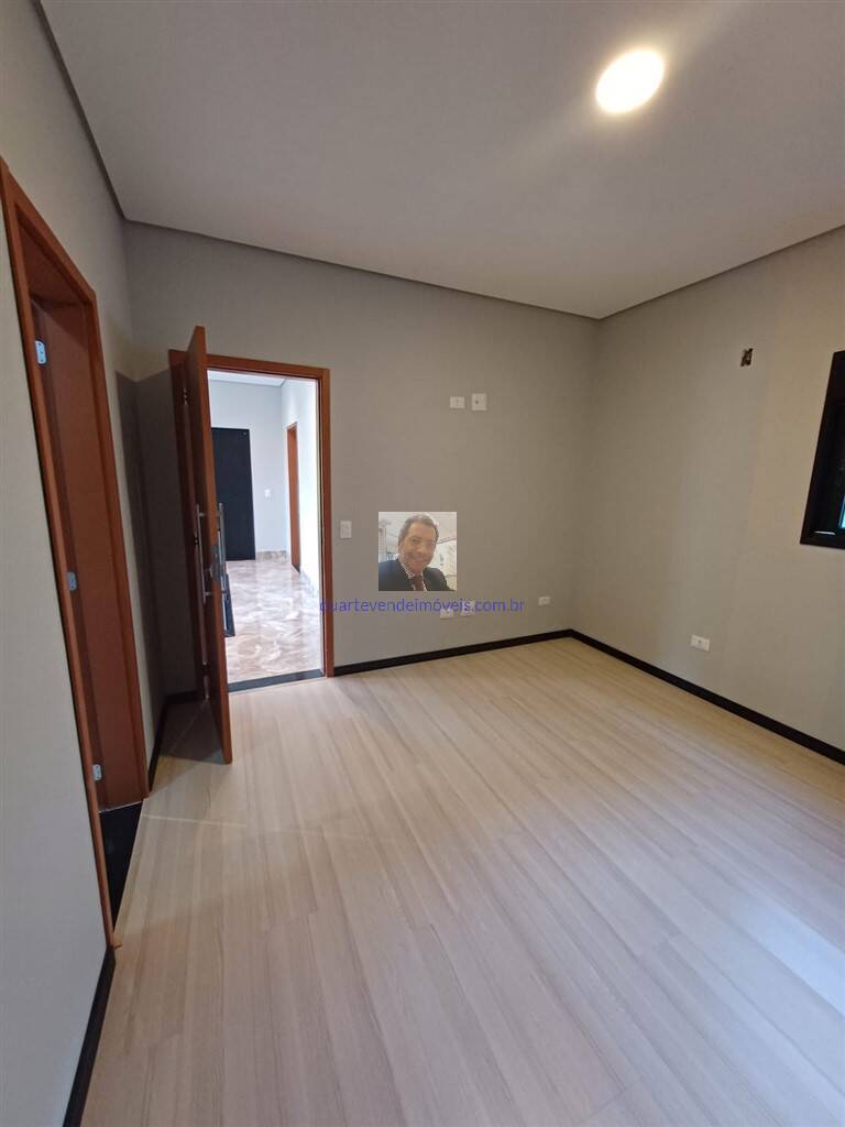 Casa à venda com 3 quartos, 129m² - Foto 14