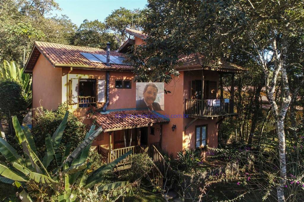 Casa de Condomínio à venda com 3 quartos, 240m² - Foto 3