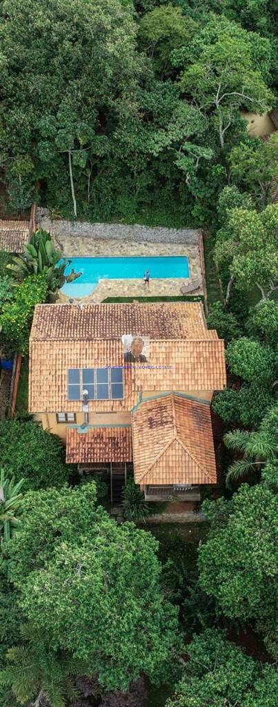 Casa de Condomínio à venda com 3 quartos, 240m² - Foto 4