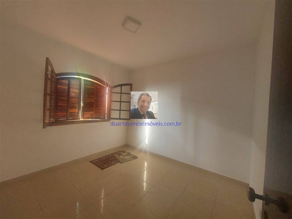 Casa à venda com 3 quartos, 180m² - Foto 18