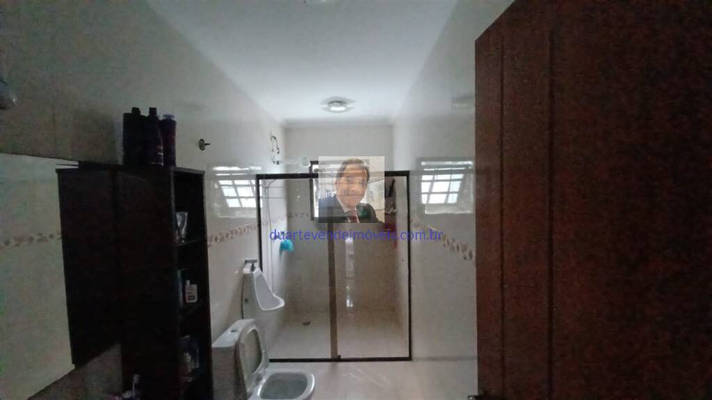 Casa à venda com 4 quartos, 360m² - Foto 49