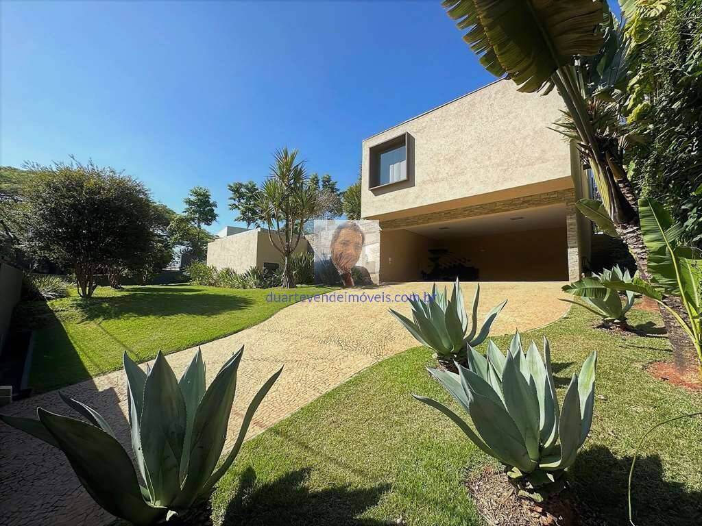 Casa à venda e aluguel com 5 quartos, 726m² - Foto 2