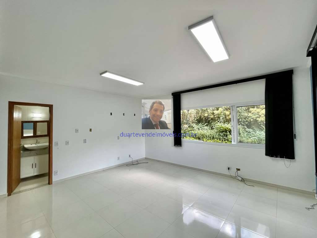 Casa para alugar com 4 quartos, 585m² - Foto 4