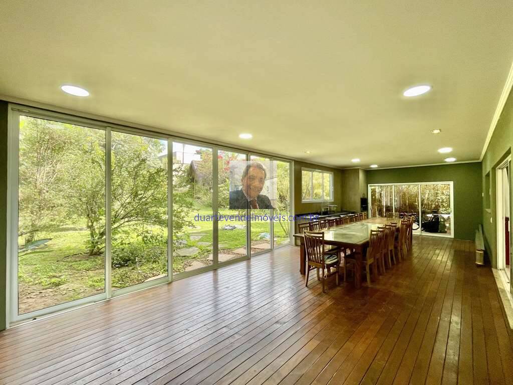 Casa para alugar com 4 quartos, 585m² - Foto 25