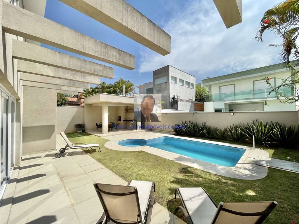 Casa à venda com 4 quartos, 358m² - Foto 17