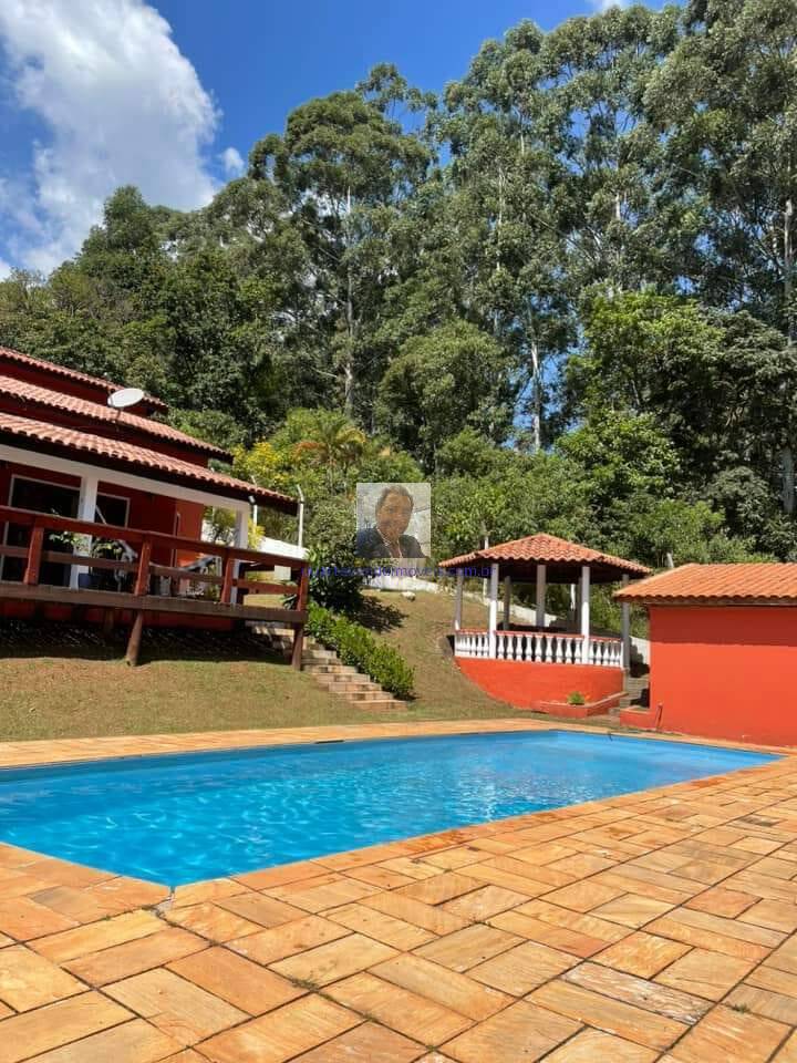 Fazenda à venda com 3 quartos, 280m² - Foto 1