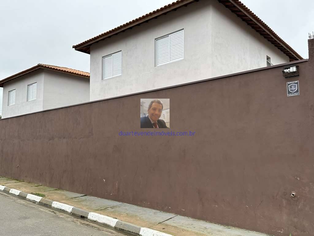 Casa à venda com 2 quartos, 65m² - Foto 9