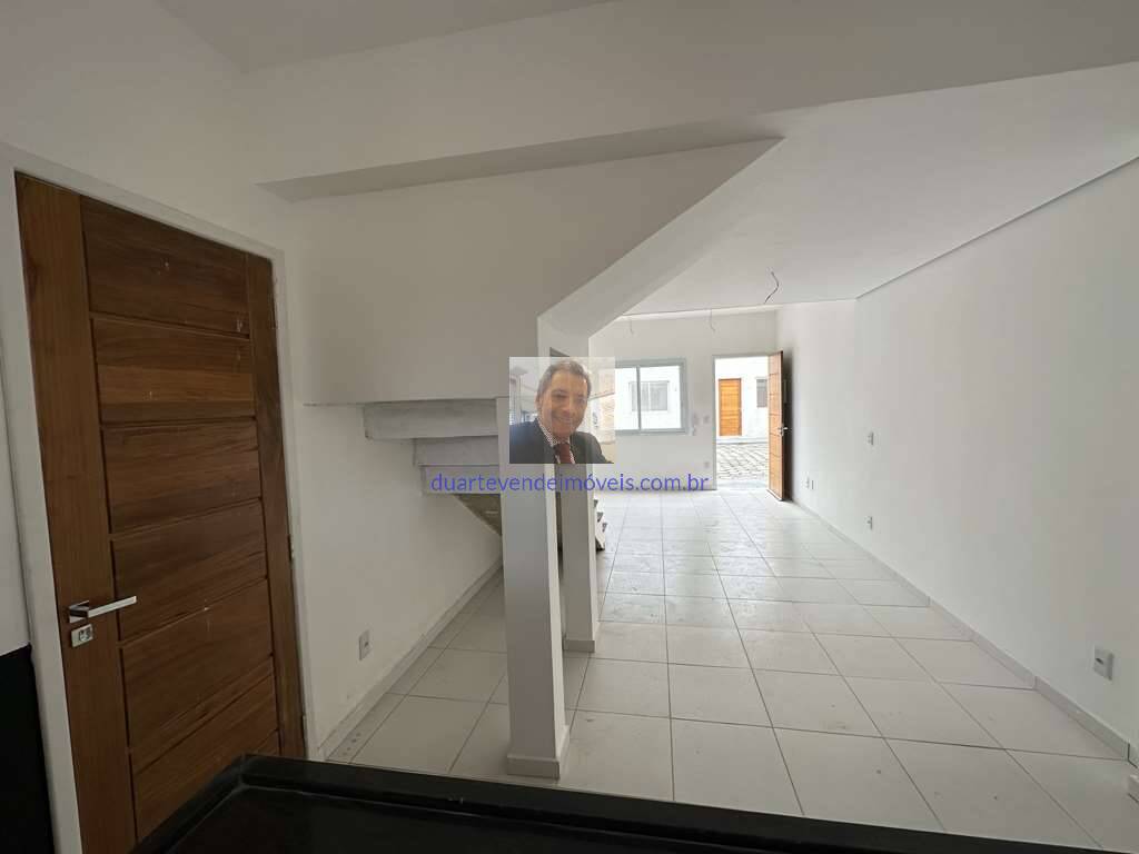 Casa à venda com 2 quartos, 65m² - Foto 19