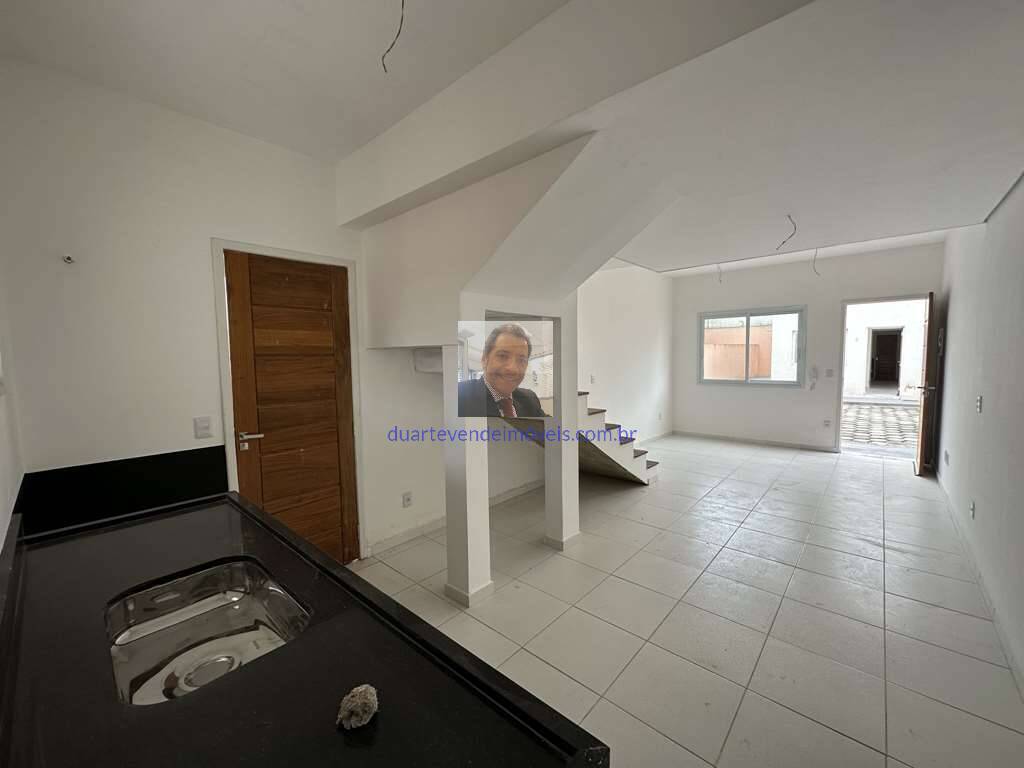 Casa à venda com 2 quartos, 65m² - Foto 18