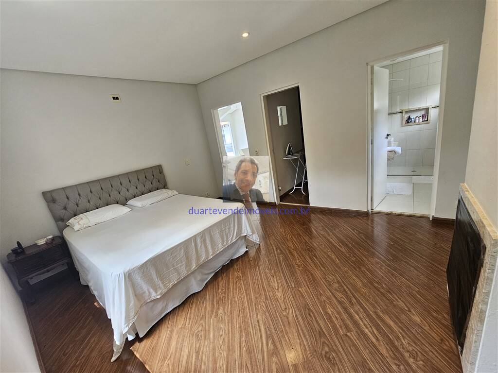 Casa à venda com 3 quartos, 240m² - Foto 30