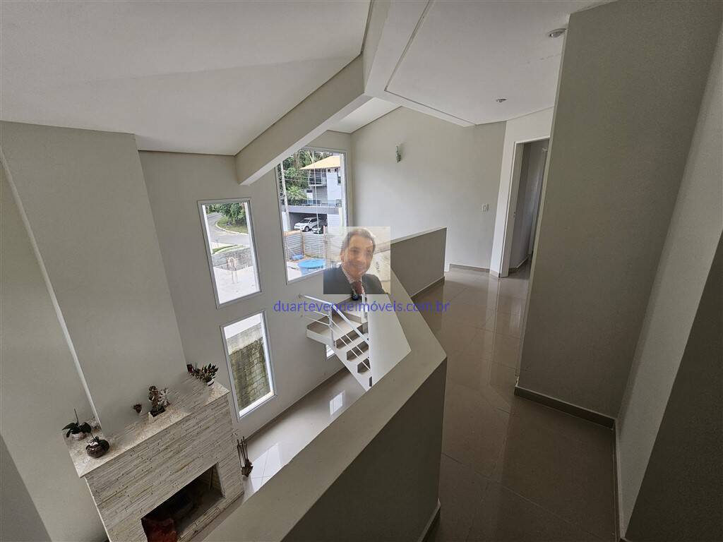 Casa à venda com 3 quartos, 240m² - Foto 31