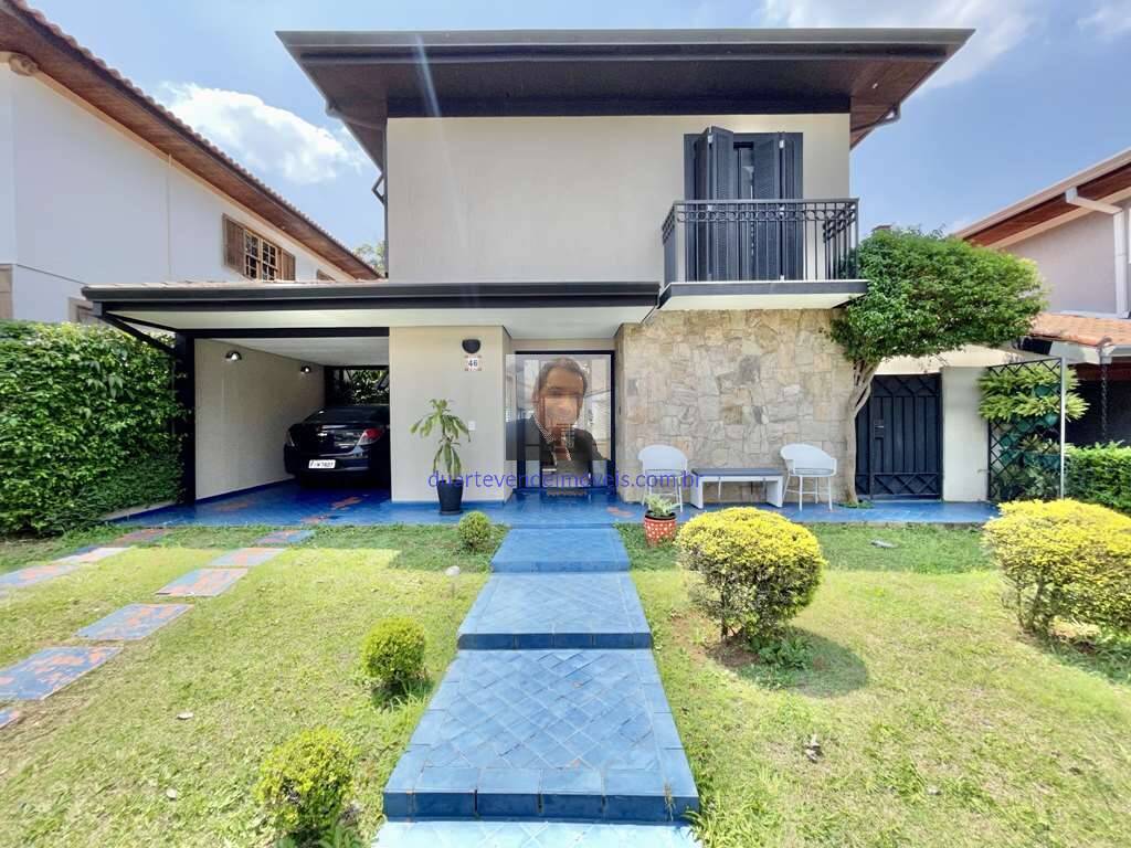 Casa de Condomínio à venda com 4 quartos, 250m² - Foto 1