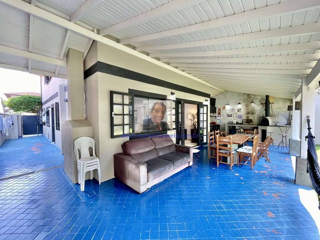 Casa de Condomínio à venda com 4 quartos, 250m² - Foto 31